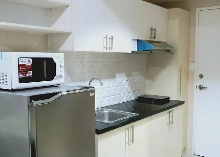 Leilighet U Across Sm With Kitchen! Sunvida 2407