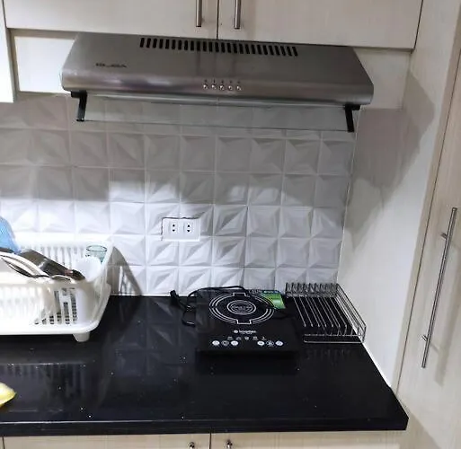 アパート U Across Sm With Kitchen! Sunvida 2407 *